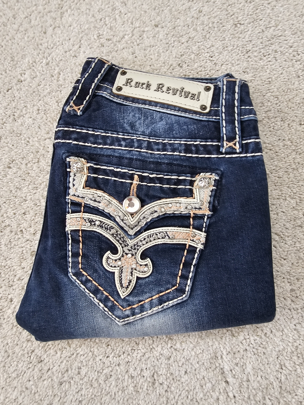 Rock Revival Women's Dark Blue Embellished Pocket Capris Size 25